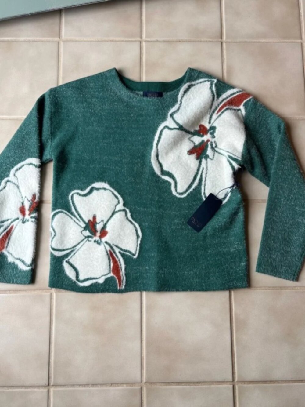 Rachel Roy NWT Green Floral Crewneck Sweater with White Accent Flowers, Tropical